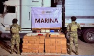 Interceptan tractocamión con 600 kilos de metanfetamina en Sinaloa