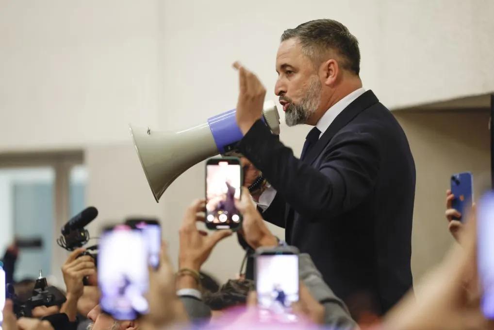 Vox se abre hueco en la clase popular con un discurso que mira a los "barrios": roza el 19% del voto y dobla a Sumar