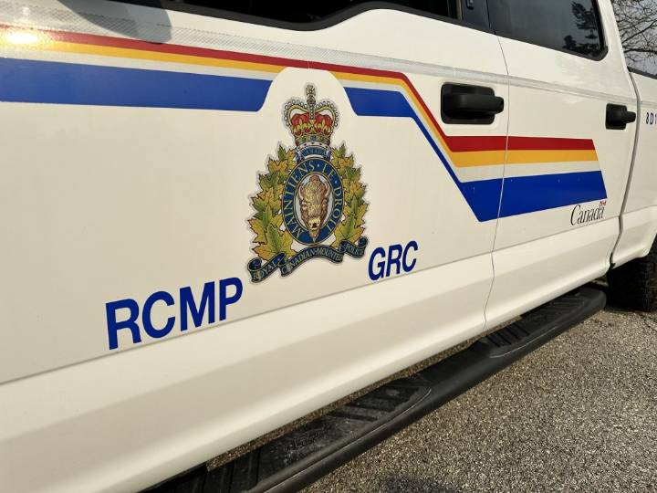 Brooks RCMP officer suspended following assault, choking charges
