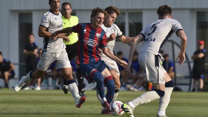 El pasado rojillo de El Alcoraz: cuatro historias que encienden la Copa del Rey