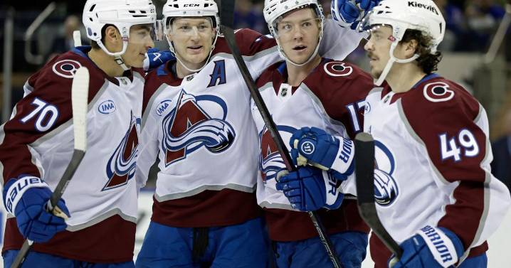 MacKinnon scores twice as the Avalanche beat the Rangers 3