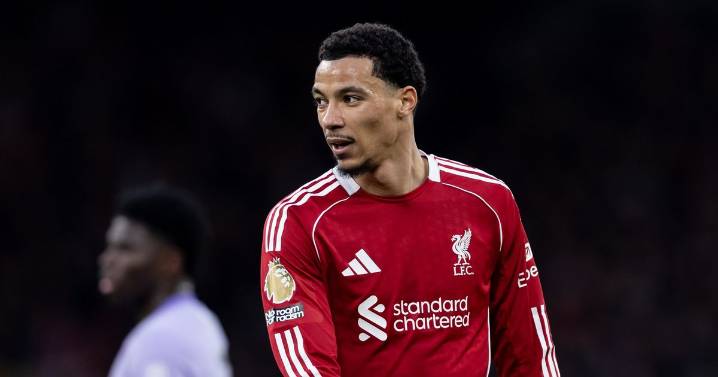 Hugo Ekitike reveals Liverpool dressing room view on Mo Salah controversy