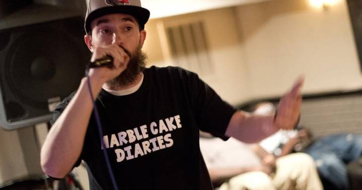 J Berd releases new signature fragrance at his barber shop with live music event