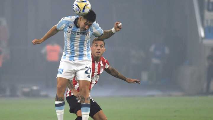 Racing y Estudiantes protagonizan un duelo parejo con mucho orden defensivo La Academia y el Pincha se enfrentan en el Madre de Ciudades en la final del Torneo Clausura. Se define el nuevo campeón del