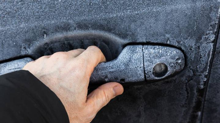 My car lock is frozen! Simple fixes for a frozen car lock