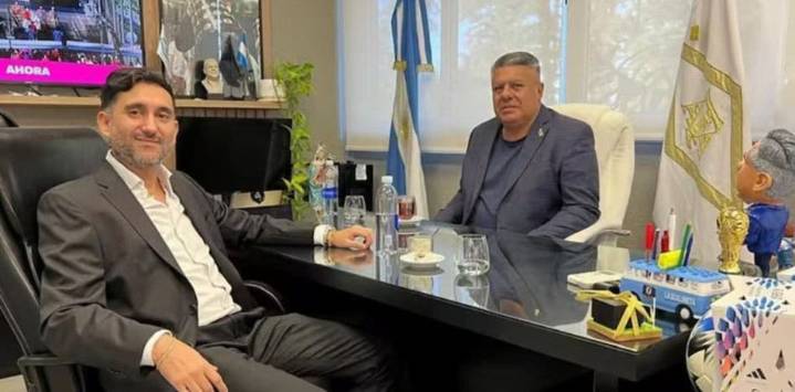 Causa Sur Finanzas: hay otros nueve allanamientos en la investigación por lavado de dinero contra el “Chiqui” Tapia y 17 clubes del fútbol argentino