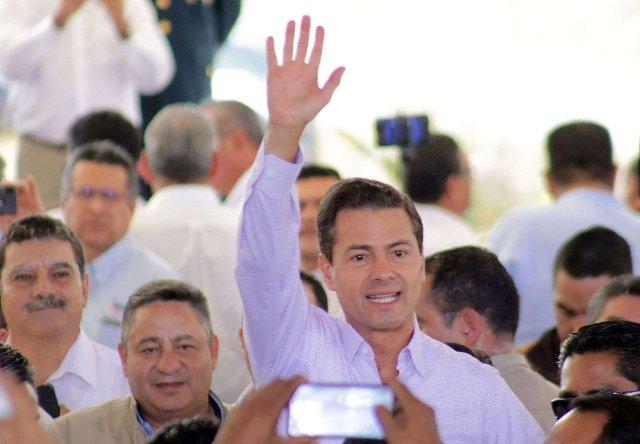 Peña Nieto regresa a México tras residir en Madrid