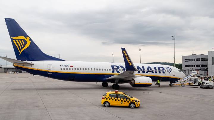 La Aeronáutica Civil anuncia que Colombia recuperará 98 % de vuelos domésticos tras actualización de software de los Airbus A320