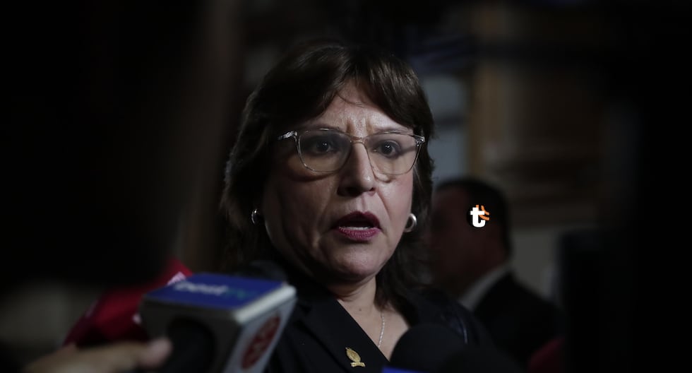 ¡Golpe en el Congreso! Inhabilitan por 10 años a fiscal Delia Espinoza tras segunda votación que volteó el resultado Pleno cambia el rumbo y aprueba la inhabilitación por 10 años, además del inicio de