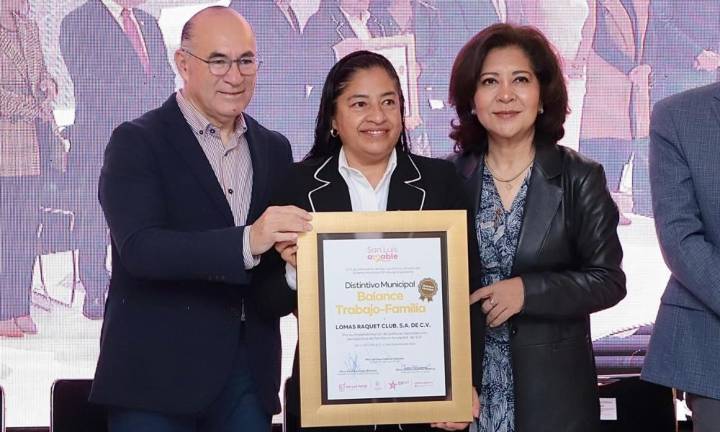 DIF Municipal entrega reconocimientos a 46 empresas con Distintivo Balance Trabajo