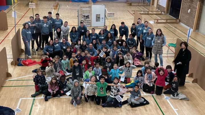 La VI Feria de la Ciencia reúne en el campus de Huesca de Unizar a escolares y universitarios