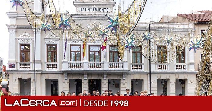 La alcaldesa Ana Guarinos da la bienvenida a estudiantes de Baltimore en su visita a Guadalajara