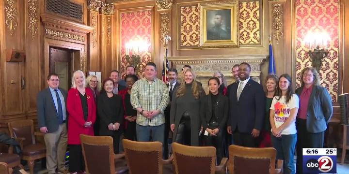 Deadline set for cosponsorship of paid family leave bill in Madison