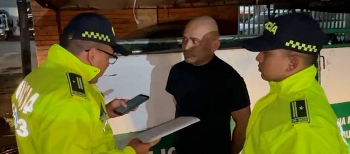 A la cárcel policía que estaría implicado en asalto a joyería en Bucaramanga
