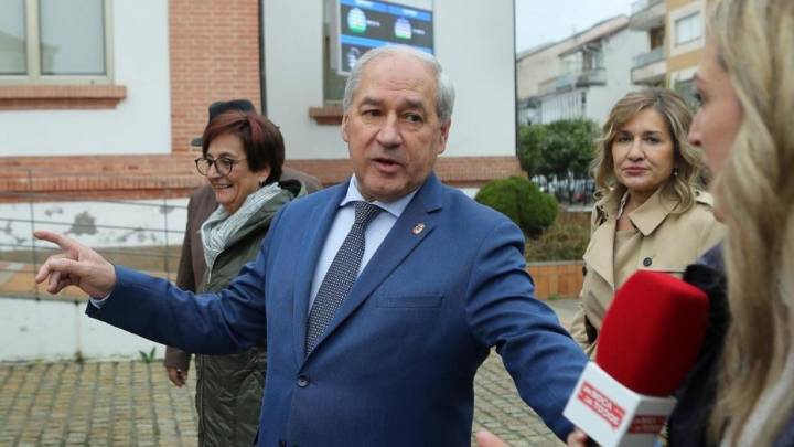 Tomé dimite de la presidencia de la Diputación de Lugo pero retiene la alcaldía de Monforte y el acta de diputado provincial