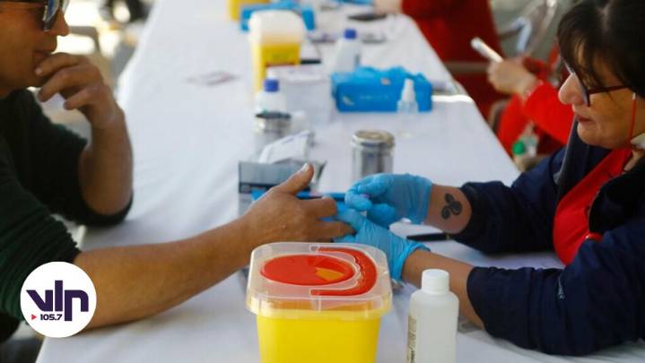 Departamento de Salud de Curicó realizó jornada de testeo rápido de VIH