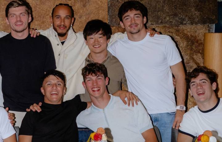 La foto de la cena de pilotos de F1 en la que Colapinto se convirtió en protagonista