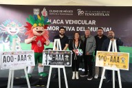Presentan en la CDMX la placa vehicular conmemorativa del Mundial 2026