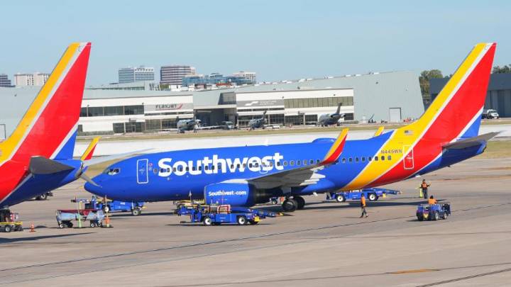 Government waives part of a Biden-era fine against Southwest Airlines – Chicago Tribune
