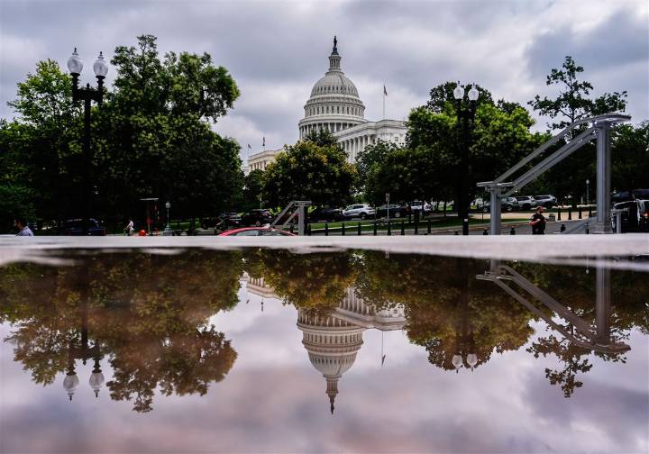 Obamacare premiums set to spike without tax credti extention