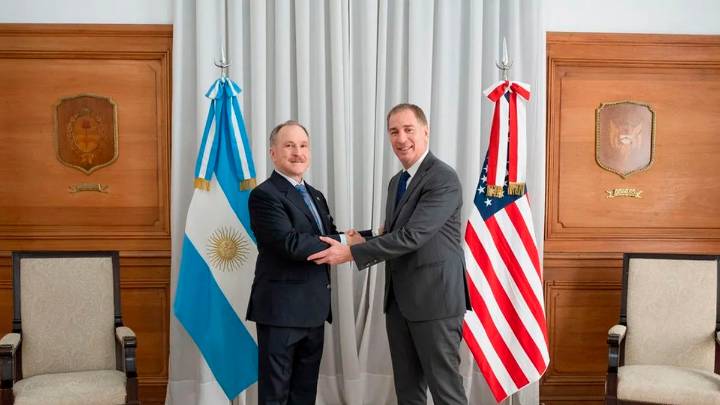 Santilli recibió al Embajador de EEUU en Casa Rosada