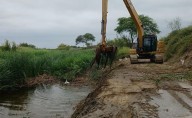 Proyecto Especial Chira Piura ejecuta trabajos de mantenimiento en el Dren Sechura