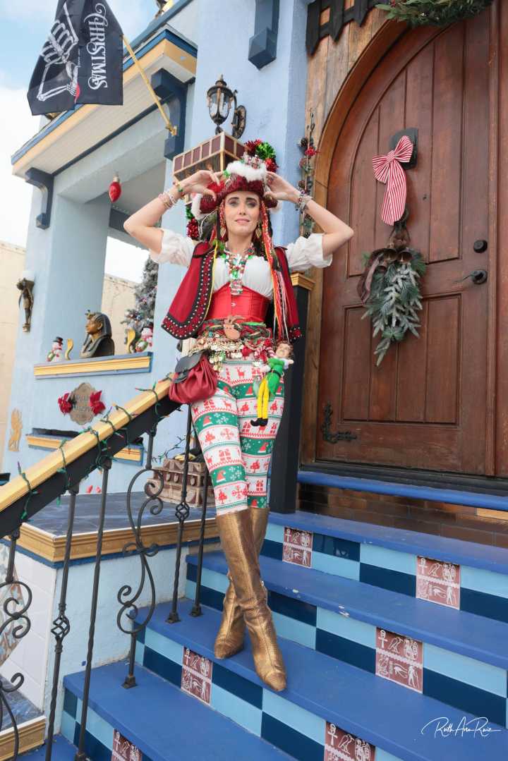 Pirate Meets Ancient Egypt at Christmas Time