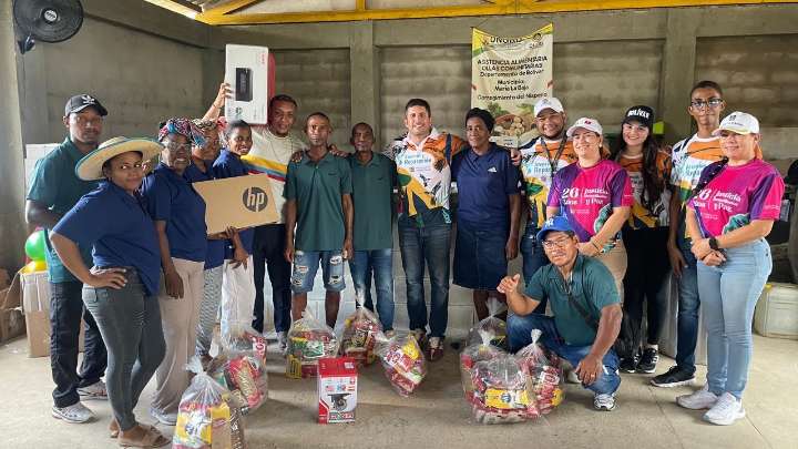 Gobernación de Bolívar impulsa acciones de paz en El Níspero, La Pista y Zipacoa