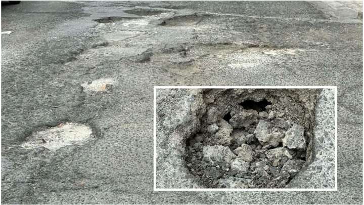 Alertan por socavón en pleno centro de la ciudad de Pachuca; temen que pueda crecer más