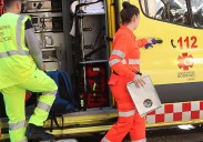 Una persona rescatada y evacuada al Hospital en un incendio en plena noche de Salamanca