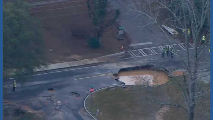 City Schools of Decatur dismissing all schools for the day after water main break; students/staff relocated at 3 DeKalb schools