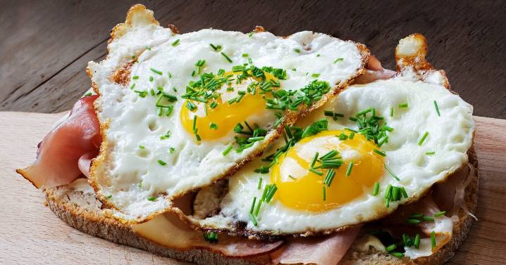 Fried eggs will be ready in 60 seconds when cooked using chef's no-pan method