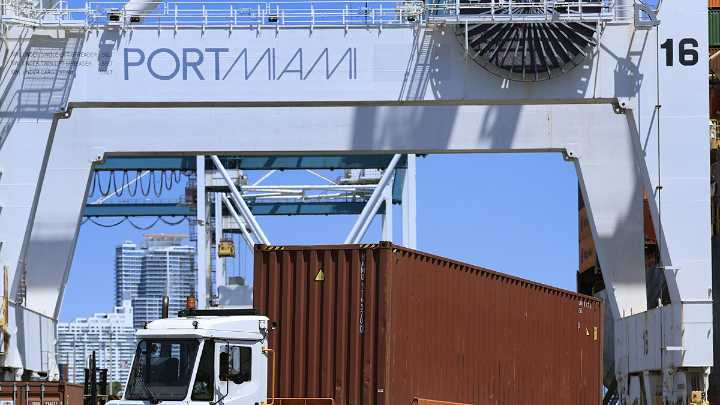 Man arrested after stolen cars bound for U.A.E. found in shipping containers at PortMiami