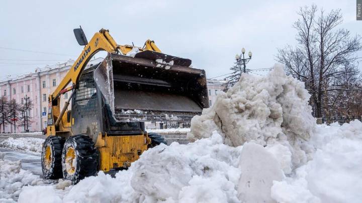 WVDOH pretreating roads in anticipation of coming snowfall