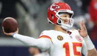 Patrick Mahomes y los Chiefs se juegan su última oportunidad de entrar a Playoffs ante los Chargers