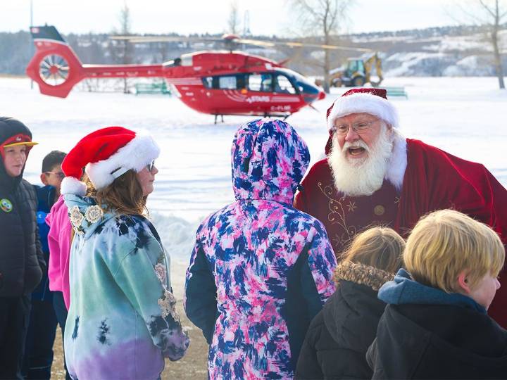 Santa Claus visits Alberta Children's Hospital