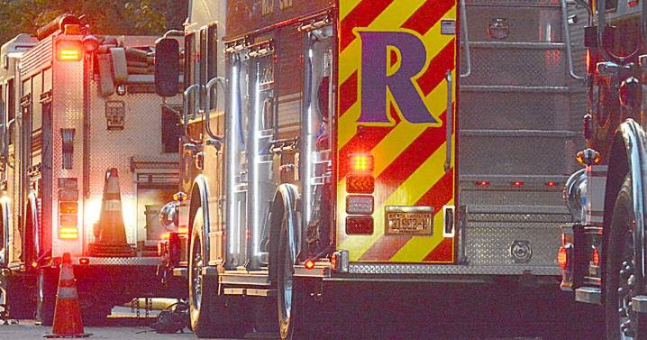 Man injured in a Lexington NC house fire that displaced 5