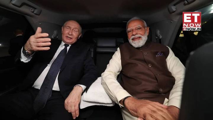 Putin's India Visit: PM Modi welcomes Russian president, travel in same car, hosts private dinner
