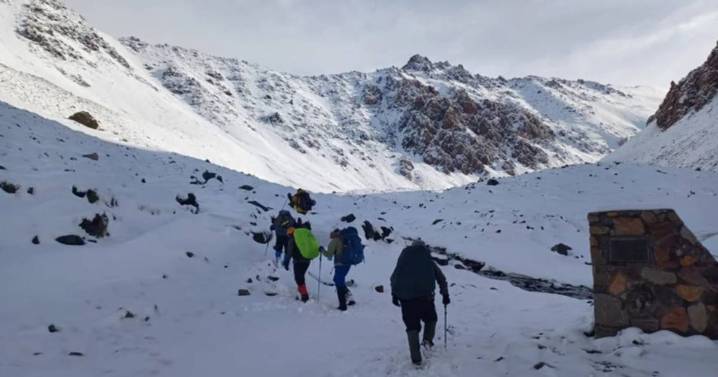 Hallaron con vida a los cinco andinistas que estaban perdidos en Cerro Punta Negra