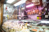 El marisco y la fruta elevan el coste de la cesta navideña