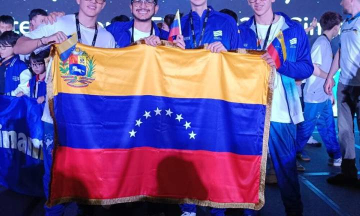 Colegio Joseph Lancaster y Gen10s Consultoría con destacada participación en la World Robot Olympiad