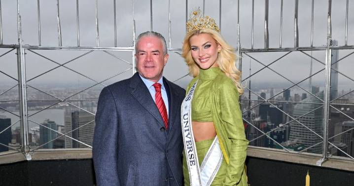 Gobierno de México congela cuentas de Raúl Rocha, copropietario del Miss Universo