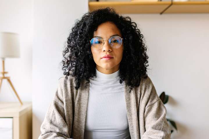 Miss Manners: I hate that people keep complimenting me on my curly hair