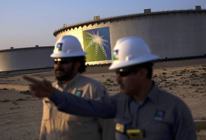 Saudi Arabia Cuts Flagship Oil Price To Lowest In Five Years
