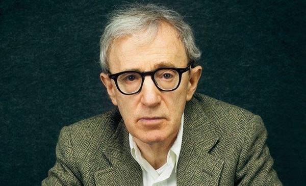 Woody Allen cumplió 90 años entre luces y sombras