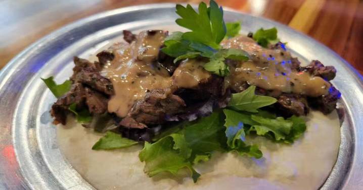 New taco fusion restaurant opens in Woodstock’s Towne Lake