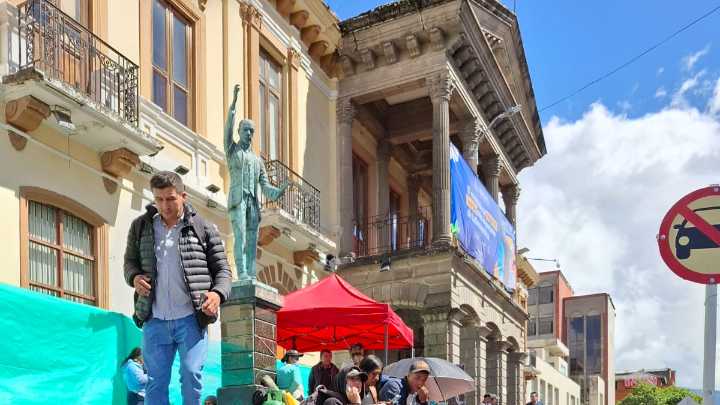 'Utilizan nuestras casas como trincheras': 210 familias indígenas y campesinas llegan a Pasto tras ser desplazadas por la violencia en El Peñol