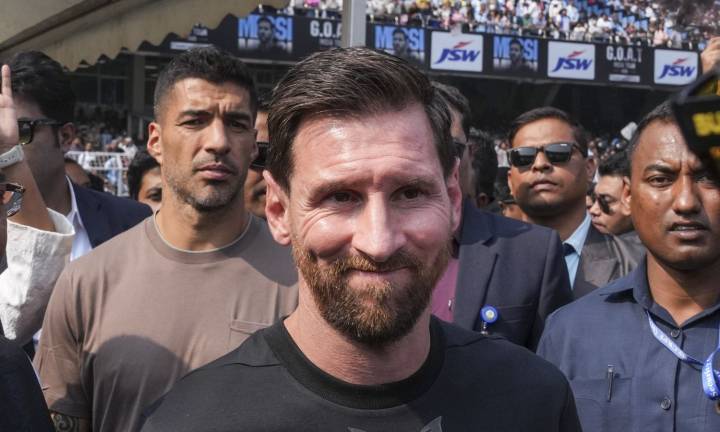 Messi arrives in Mumbai for day 2 of ''GOAT Tour''