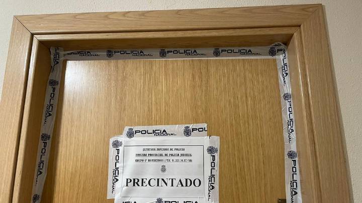 Los vecinos de la mujer presuntamente asesinada en Torrejón: "Se escucharon gritos de auxilio. Luego él saltó"