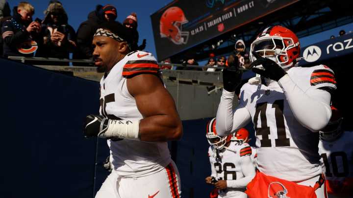 Shedeur Sanders, Browns vs Bears in NFL Week 15 game